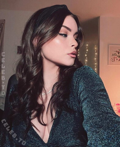 alltimeleah nude photo 1