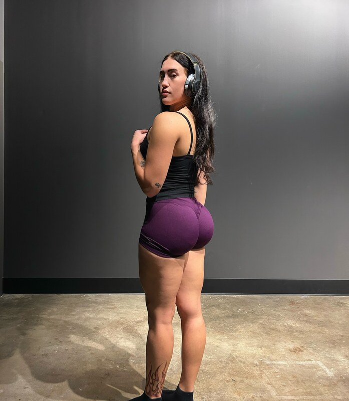 Ally nude photo 1
