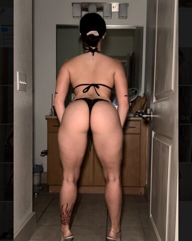 Ally nude photo 18