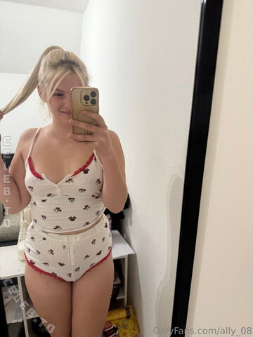 Ally03 nude photo 3