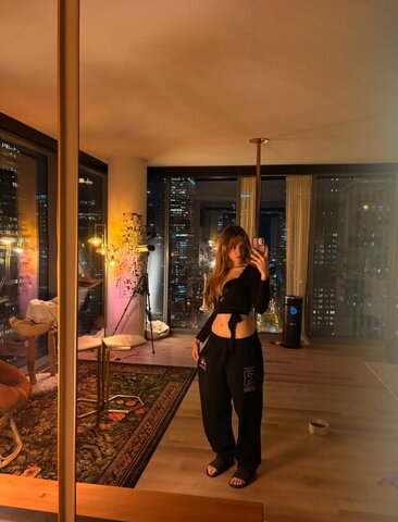 Allycxt New (10 photos)