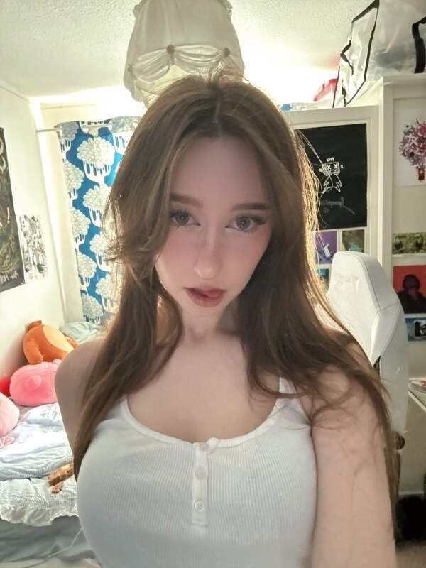 Allykitti nude photo 29