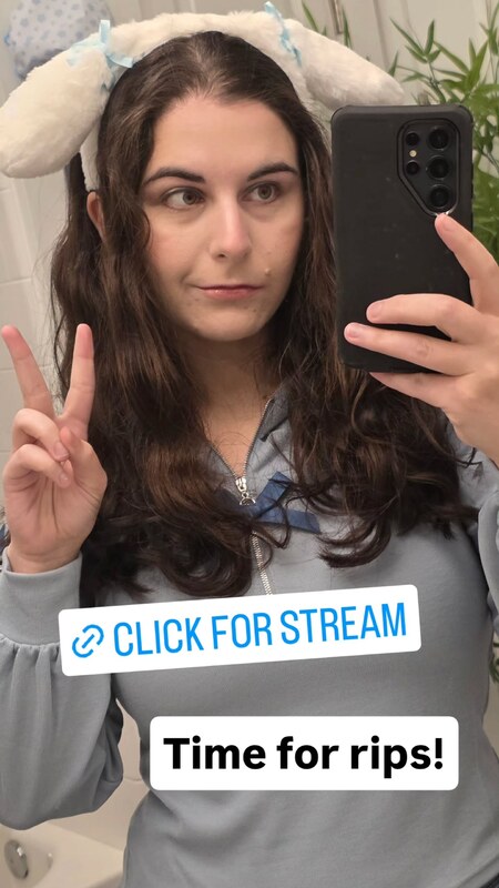 Allylotl nude photo 1