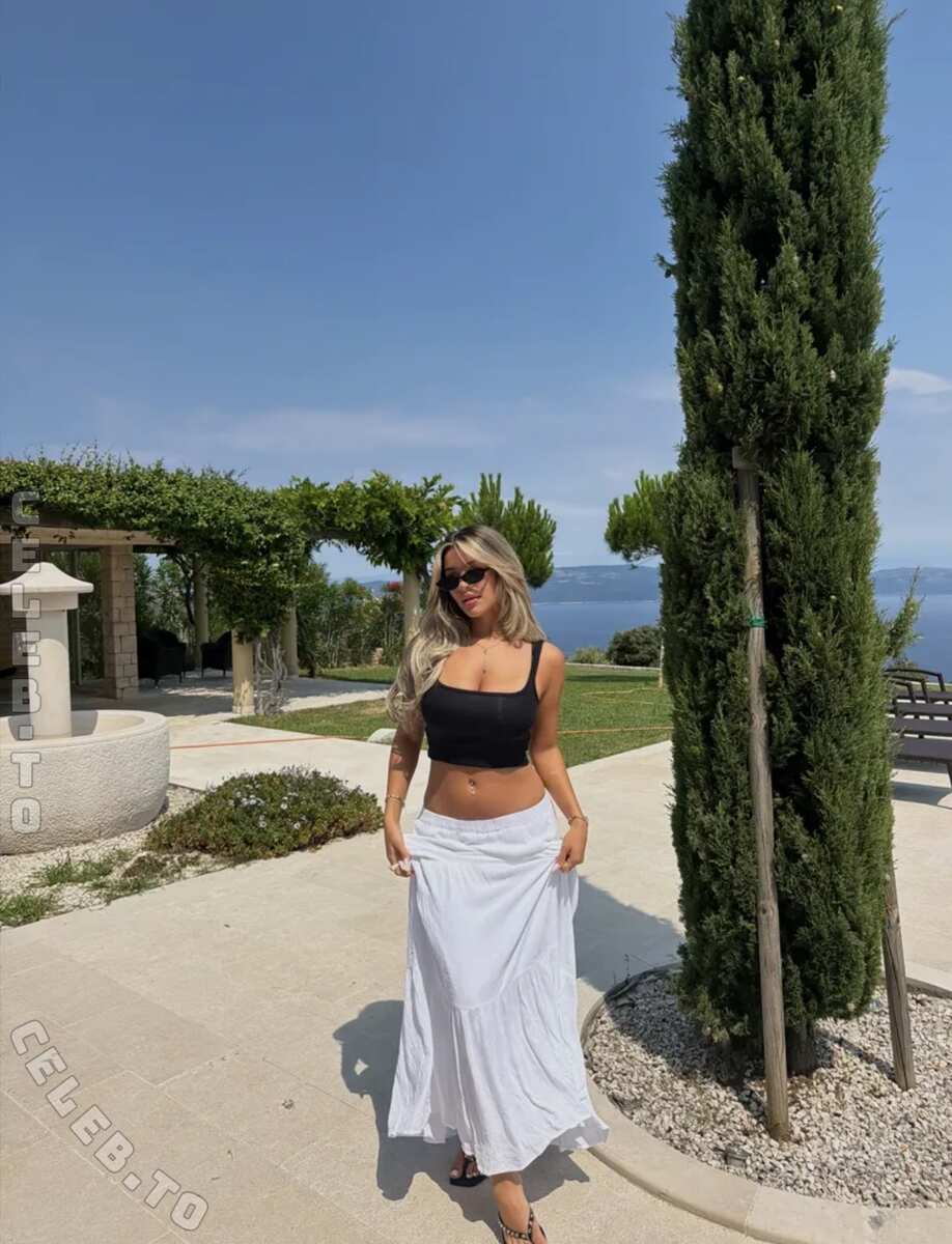 Almira Azemi nude photo 2