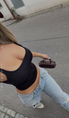 Almira Azemi Fresh (2 photos)