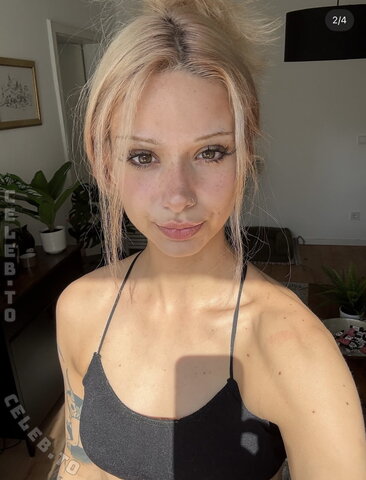 Almostfeline – Beautiful woman