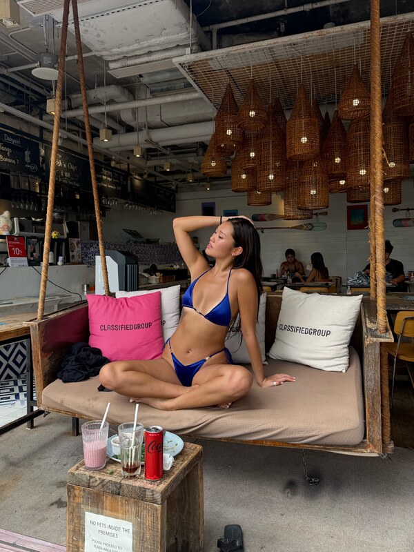 Alokyiii nude photo 5