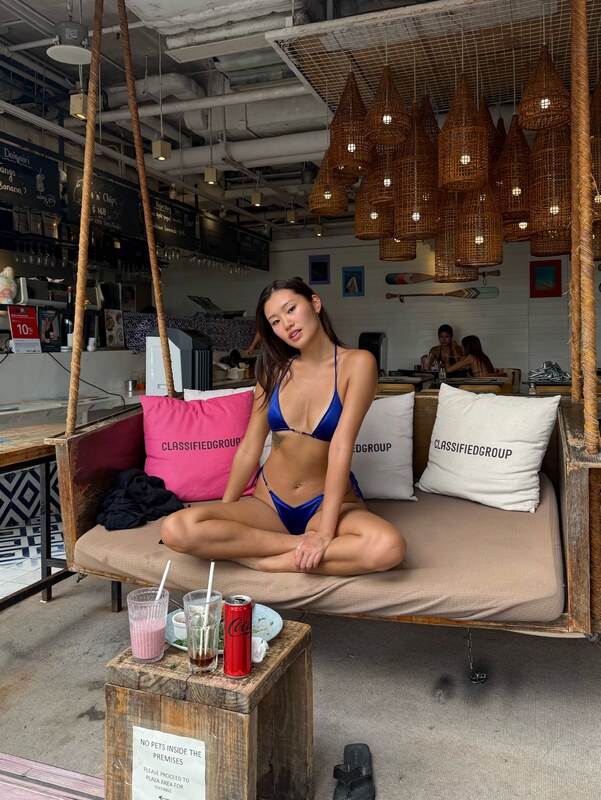 Alokyiii nude photo 6