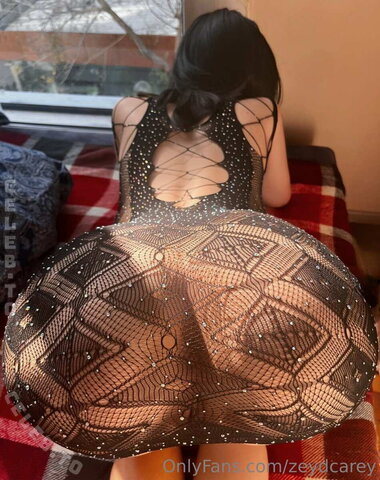 Alya Vural nude photo 40