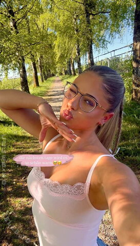 Alysa Ruppert nude photo 30
