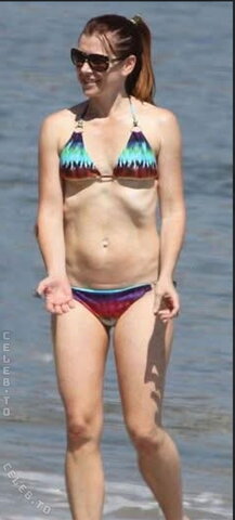 Alyson Hannigan nude