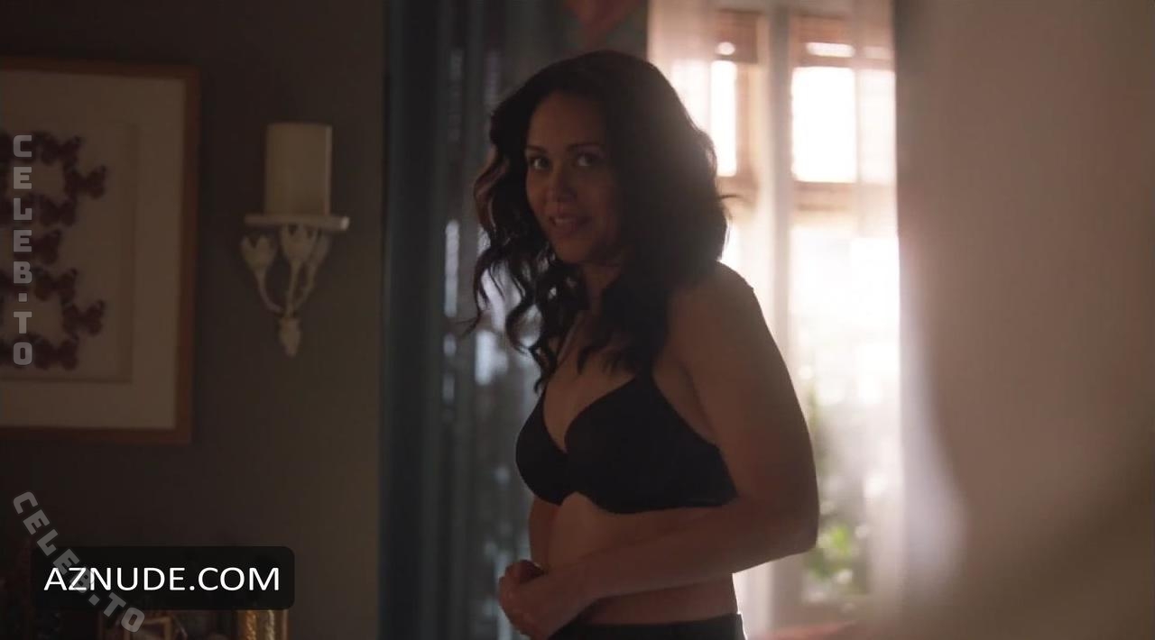 Alyssa Diaz nude photo 3