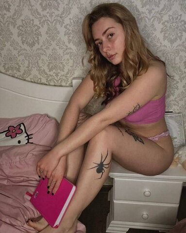 alyssabrooklyn nude photo 2