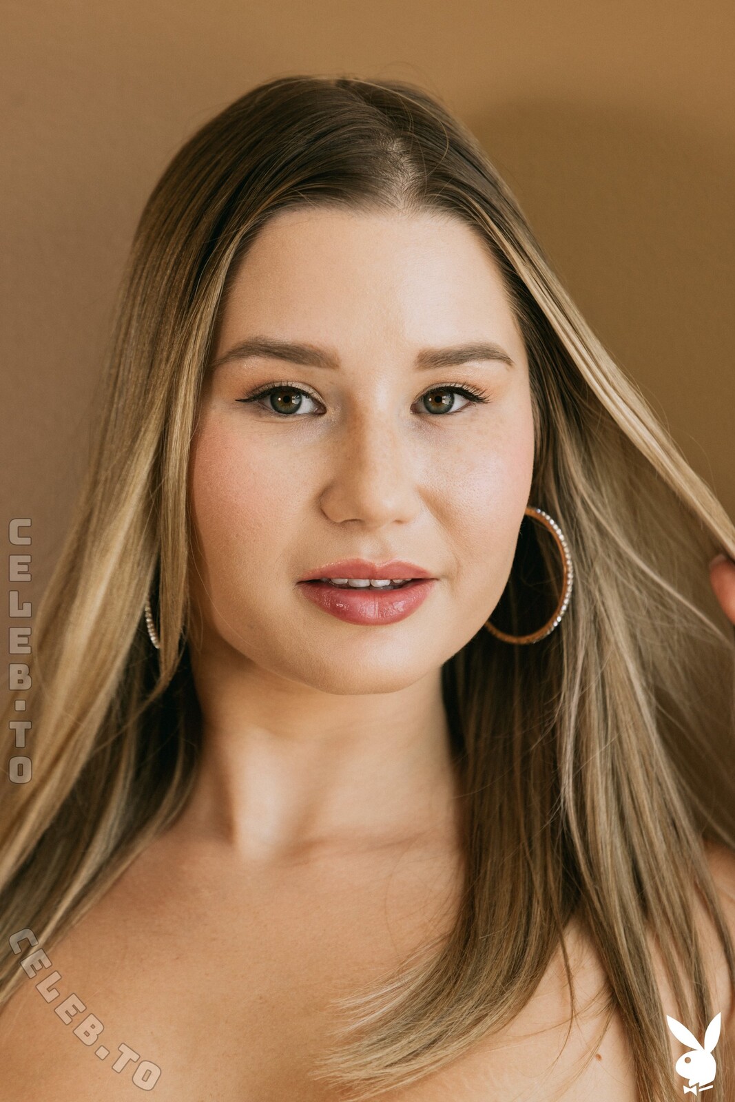Amalia Davis nude photo 8