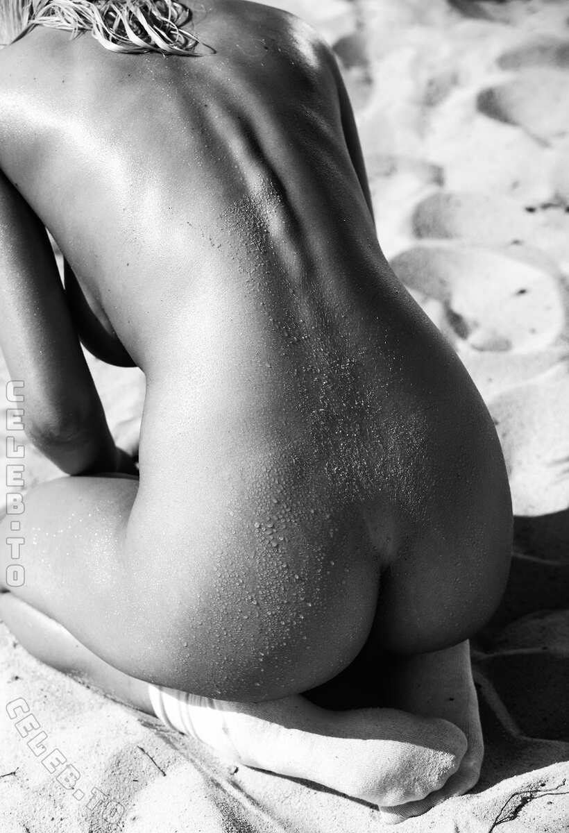 Amalie Olufsen nude photo 22