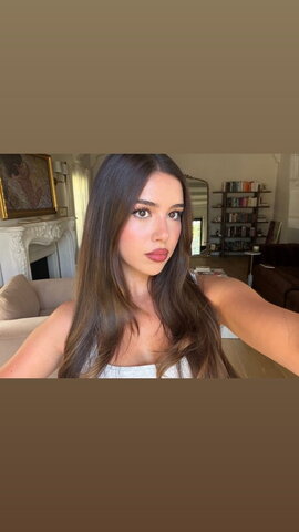 Amanda Diaz Hot (2 photos)
