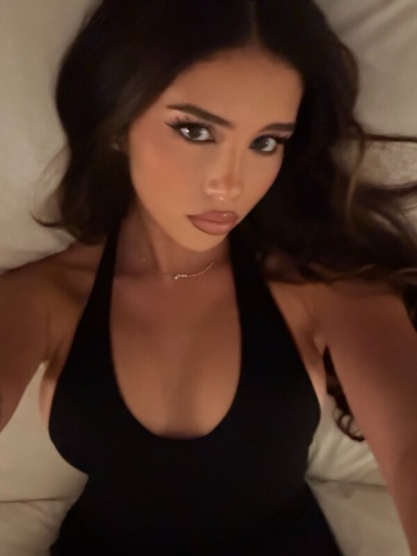 Amanda Diaz nude photo 3