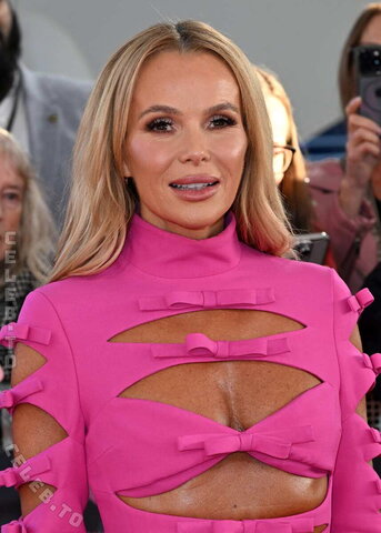 Amanda Holden photo 2