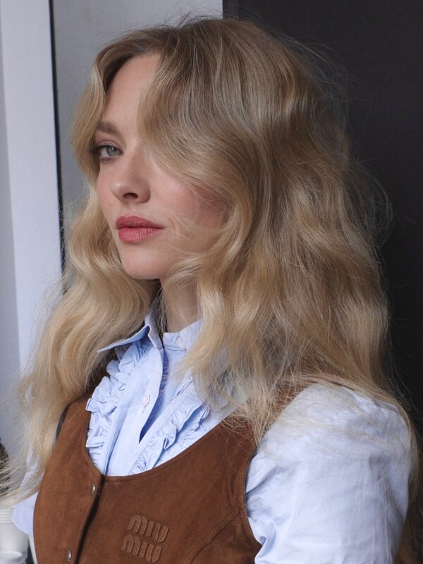 Amanda Seyfried nude photo 1
