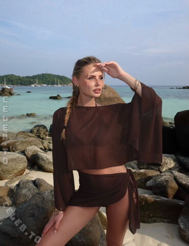 Amanda Strand nude photo 63