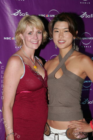 Amanda Tapping nude photo 25