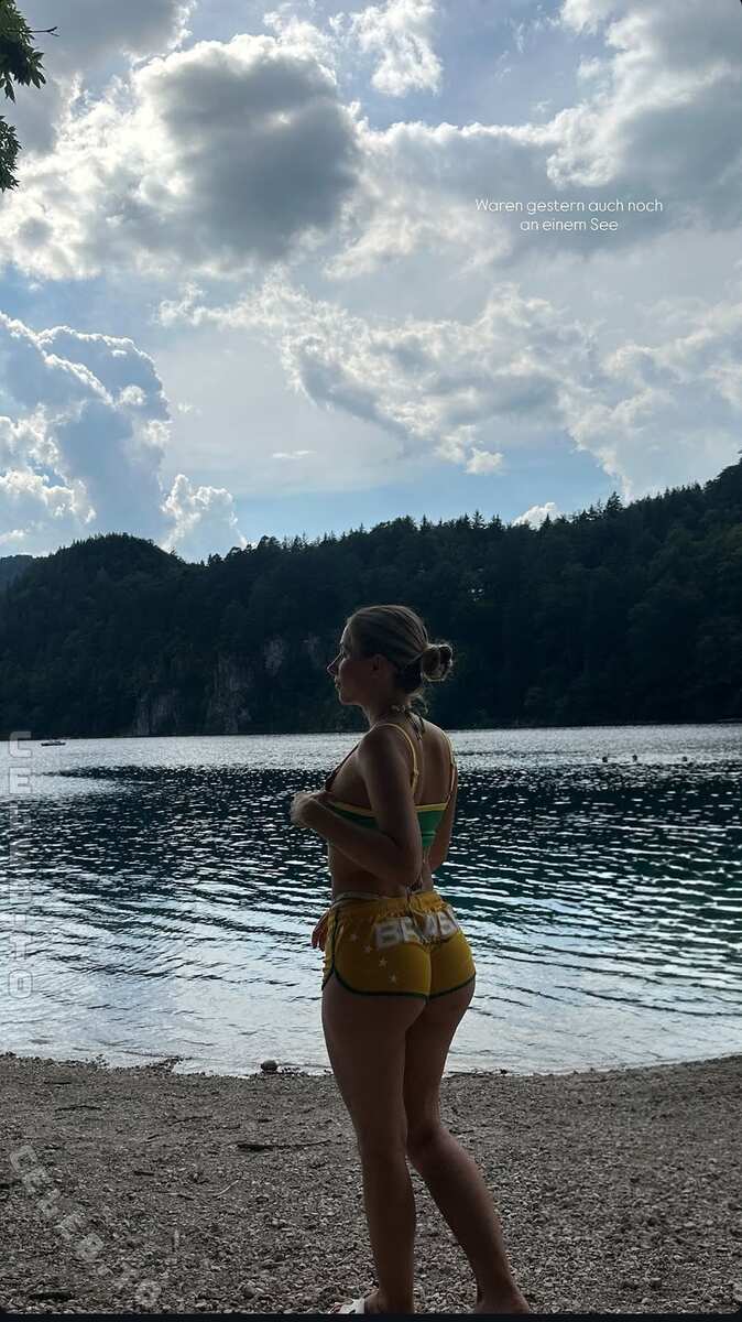 amanda.c.emilia nude photo 2