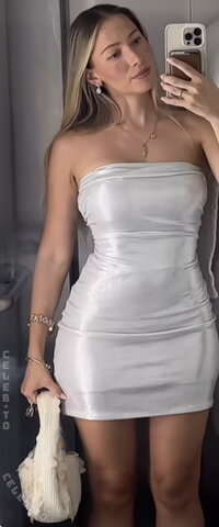 amanda.c.emilia – In the one picture, you can see the flashing headlights if you look closely 😍
