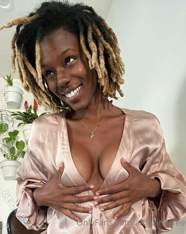 Amazingcree nude photo 34