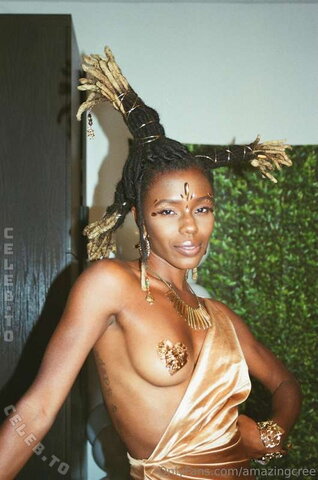 Amazingcree nude photo 10