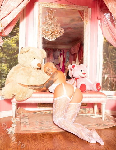 Amber Rose nude photo 5