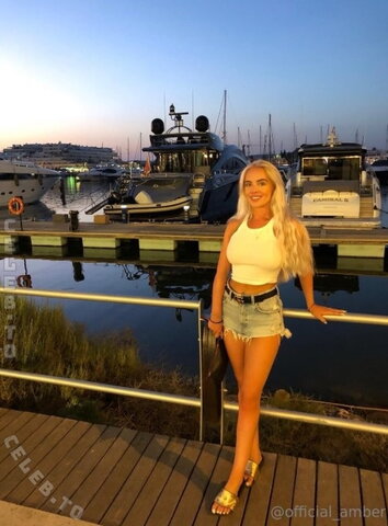Amber Vogt – after a long break, apparently back again