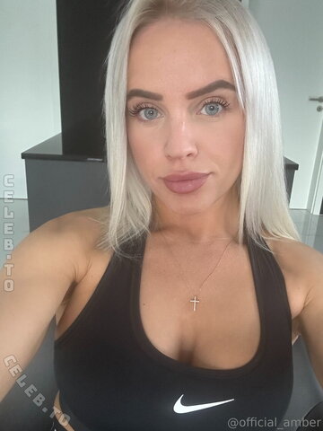 Amber Vogt nude photo 18