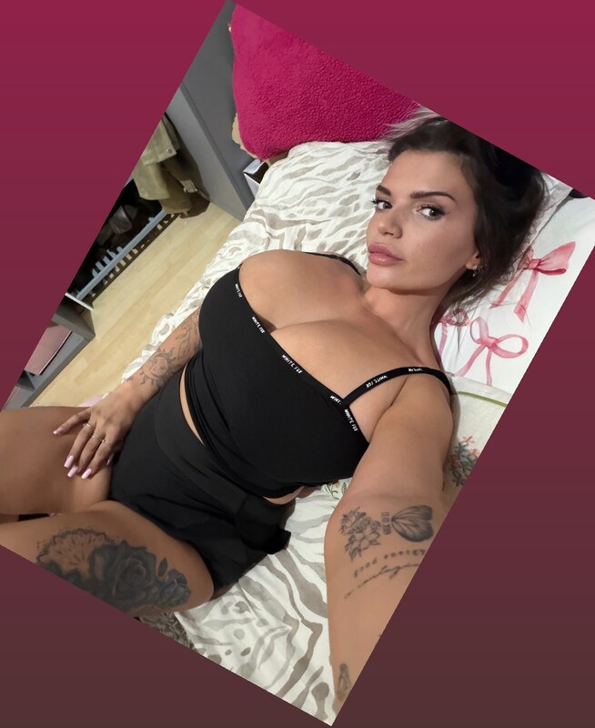 Amber1997xx nude photo 1