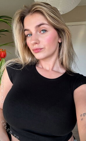 AmberXvd nude photo 13