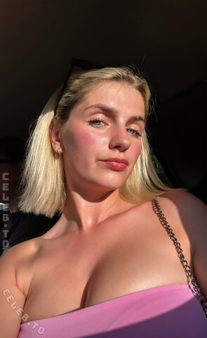 AmberXvd nude photo 15