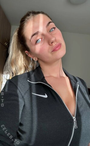 AmberXvd nude photo 10
