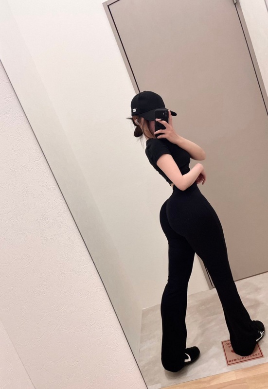 Ame nude photo 2