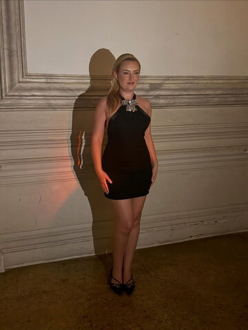 Amelia Dimoldenberg nude photo 1