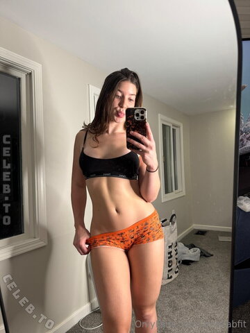 Ameliab.fit nude photo 82