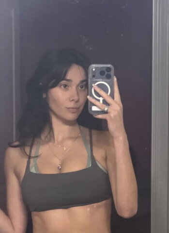 amelianotmeli tiktok Fresh (2 photos)