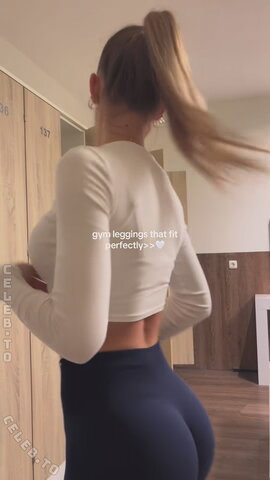 Amelie Dilla nude photo 31