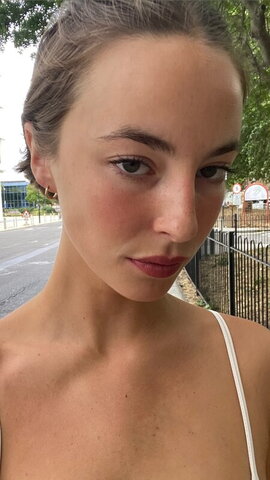 Amelie Manzoli Hot (7 photos)