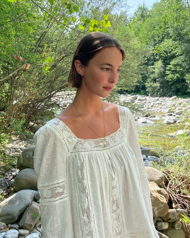 Amelie Manzoli nude photo 12