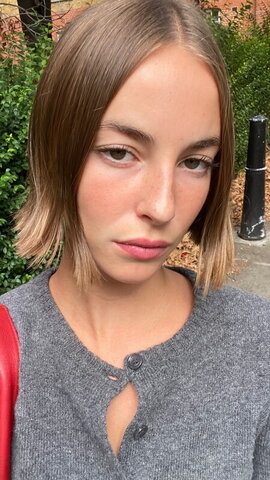 Amelie Manzoli Hot (1 photo)