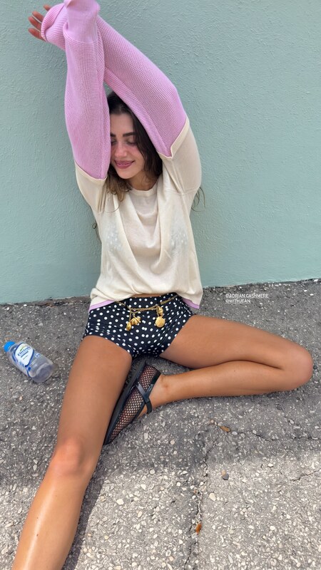 Amelie Zilber nude photo 1