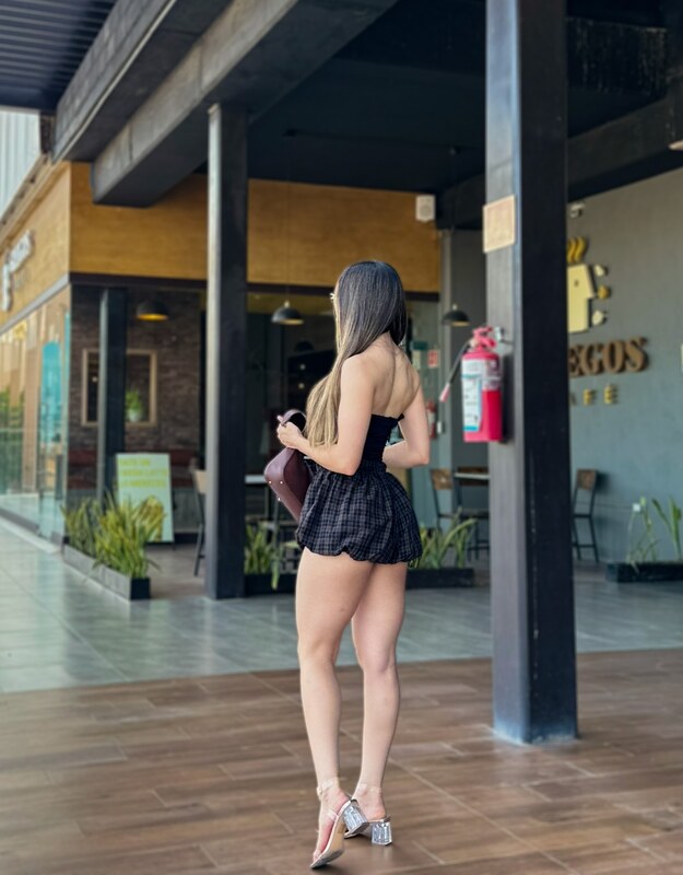 amevs098 nude photo 5