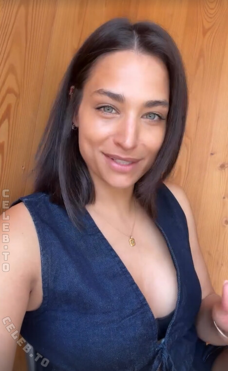 Amira Aly nude photo 2