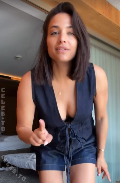 Amira Aly nude photo 4
