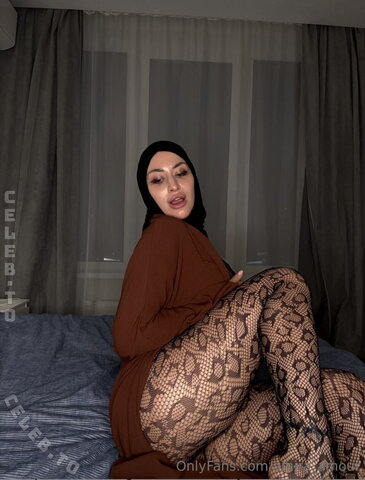 Amira Amour nude photo 15