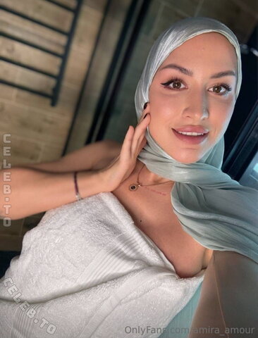 Amira Amour nude photo 1
